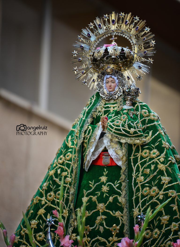 NOVEDADES PROCESIÓN Y OFRENDA DE FLORES A LA VIRGEN DE LOS LLANOS