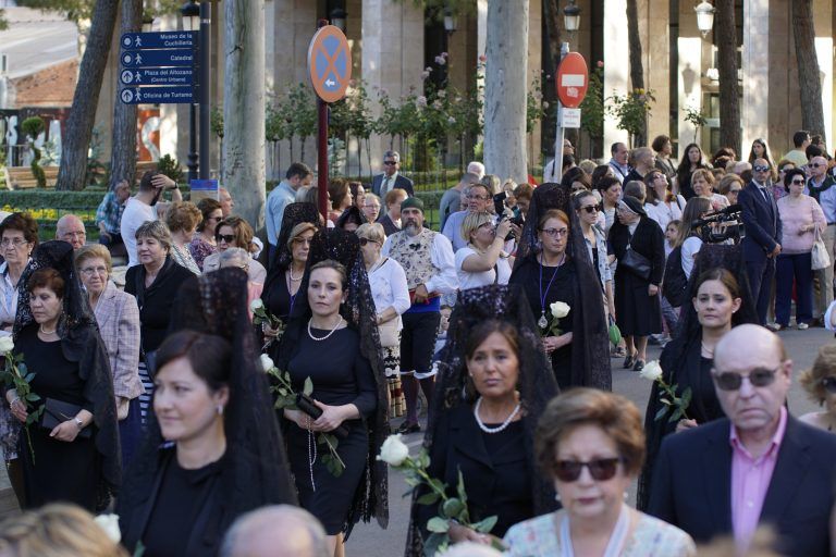 Comunicado sobre las etiqueta de las «Manolas» con vistas a la procesión del próximo 25 de Mayo