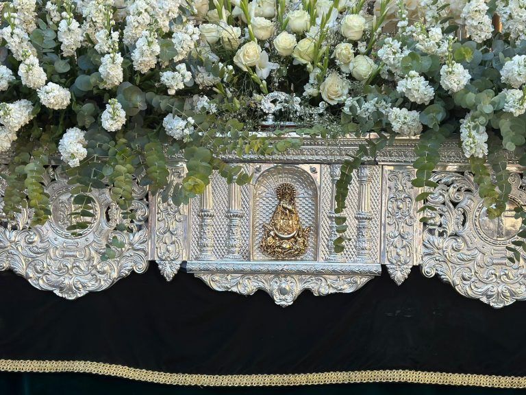 La Pasión en torno a la Virgen de los Llanos